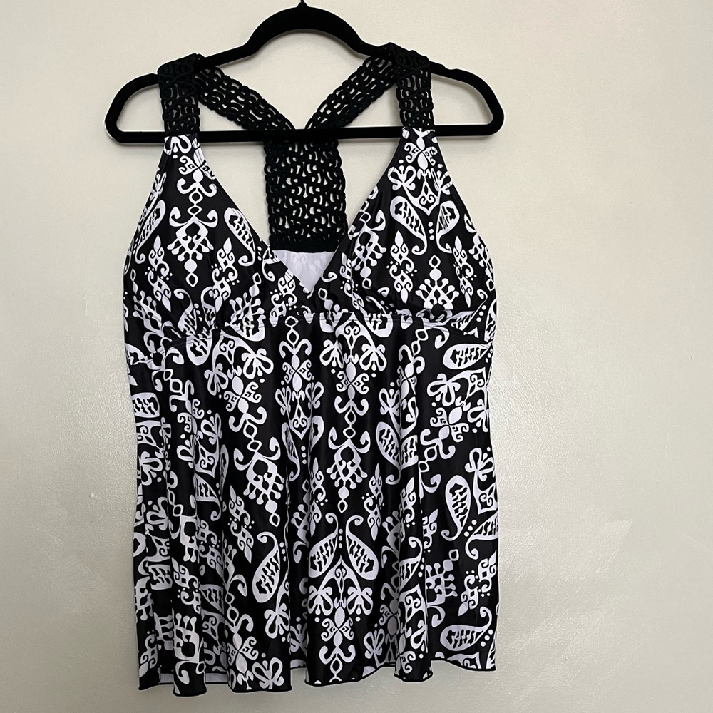 Two-piece Black and White Swimsuit NWOT